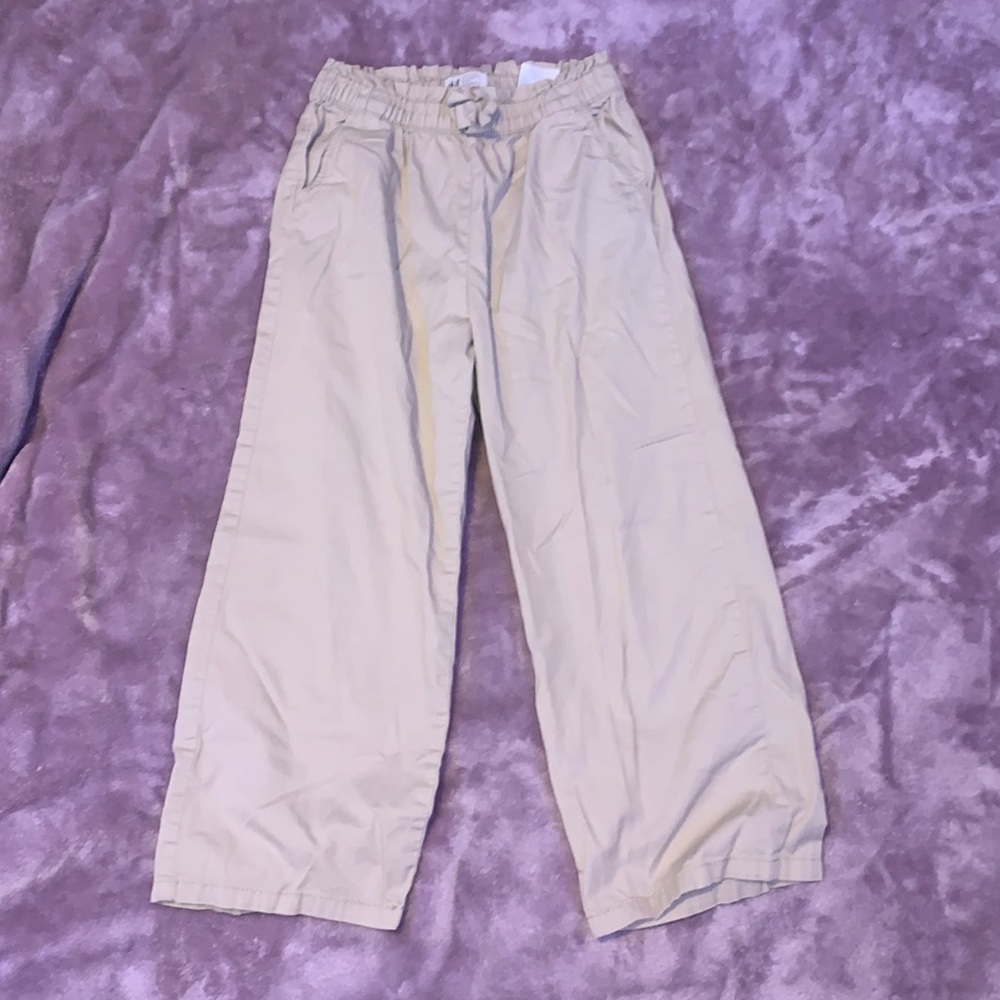 Tan H&M flowy pants. Size (9-10)